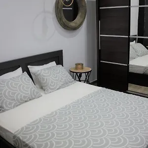 https://zen-luxury-living.hotels-of-thessaloniki.com