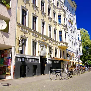 36-rooms-berlin-kreuzberg.find-berlin-hotels.com/